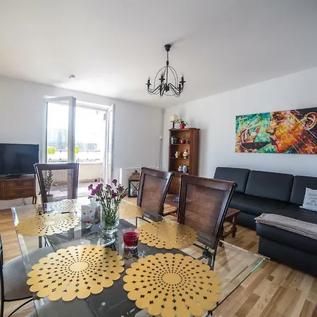 Walking Streets Penthouse! *