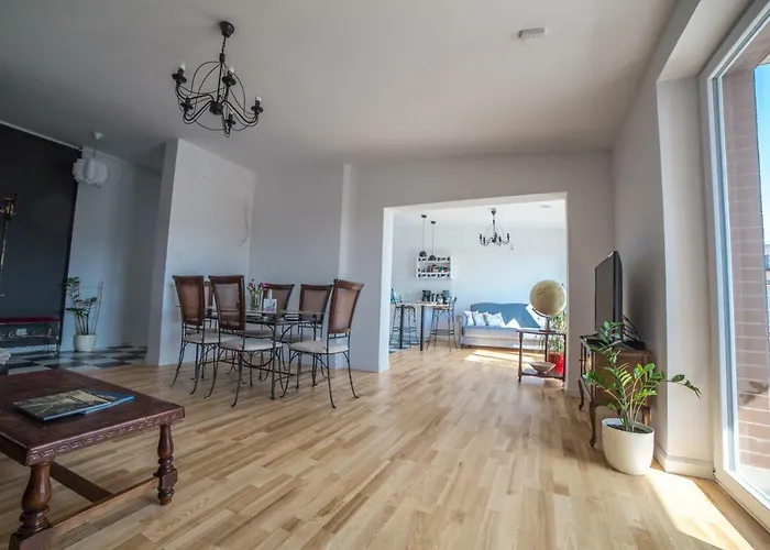 Walking Streets Penthouse! *