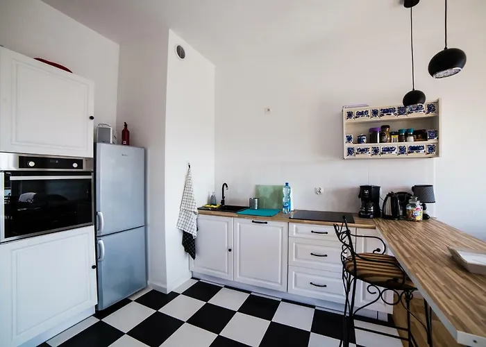 Walking Streets Penthouse! *